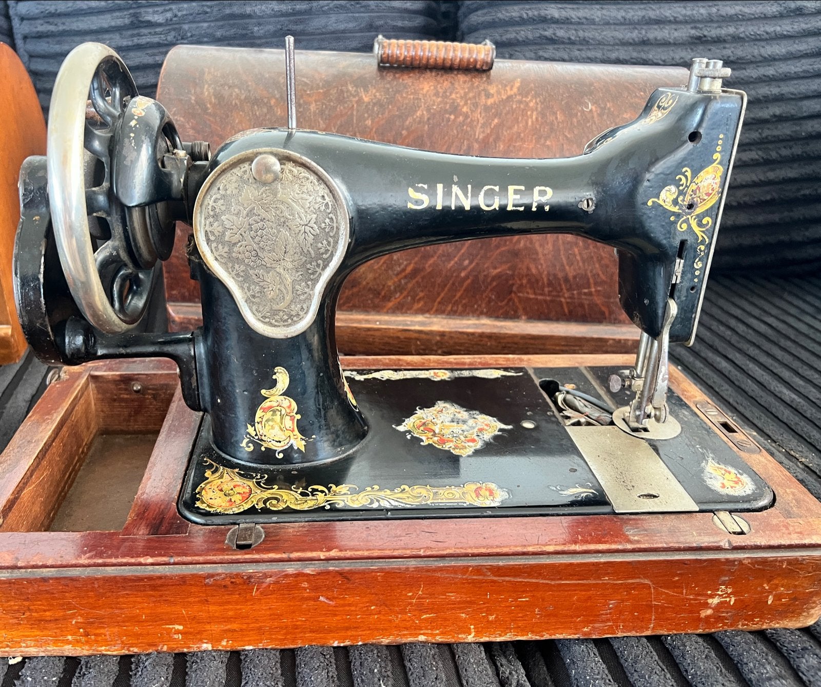 Antieke Singer Naaimachine met Houten Koffer, Antiek en Kunst, Antiek | Naaimachines, Ophalen