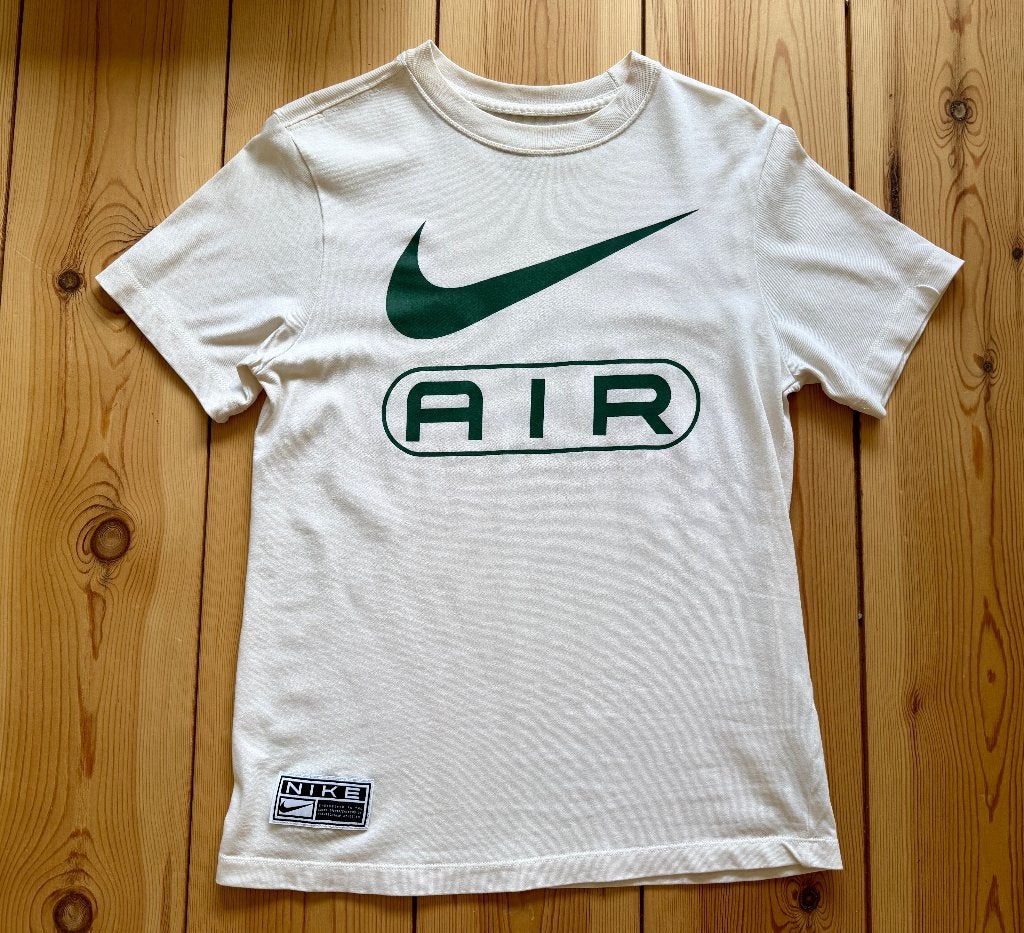 Nike Shirt / Tee - Beige Creme Groen - maat XS / Small, Kleding | Dames, T-shirts, Beige, Nike, Ophalen of Verzenden, Zo goed als nieuw