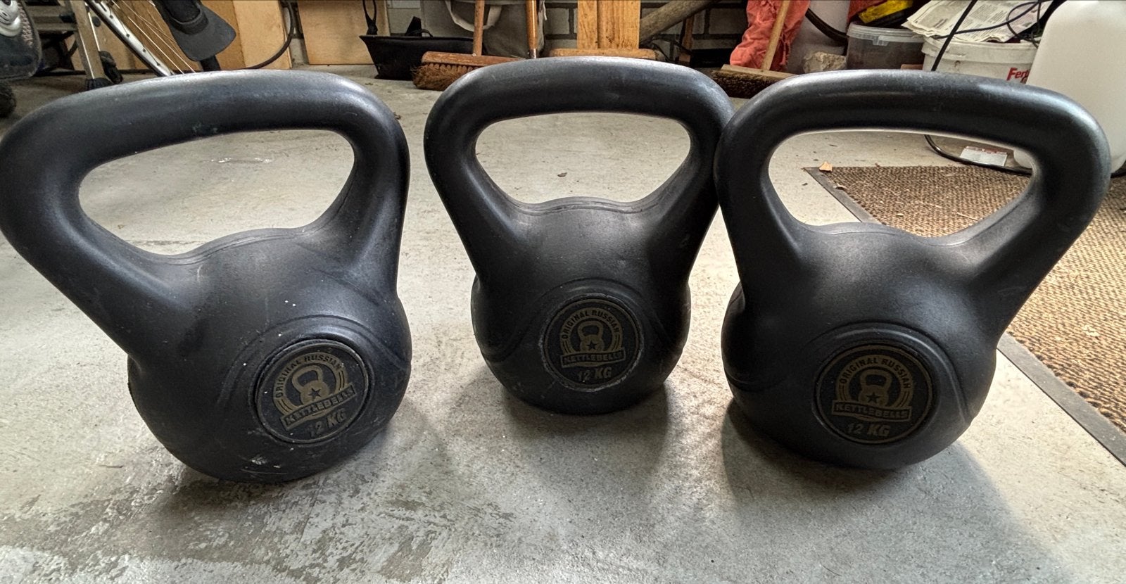 Set van 3 Kettlebells - 12 kg per stuk, Ophalen, Gebruikt, Armen, Kettlebell