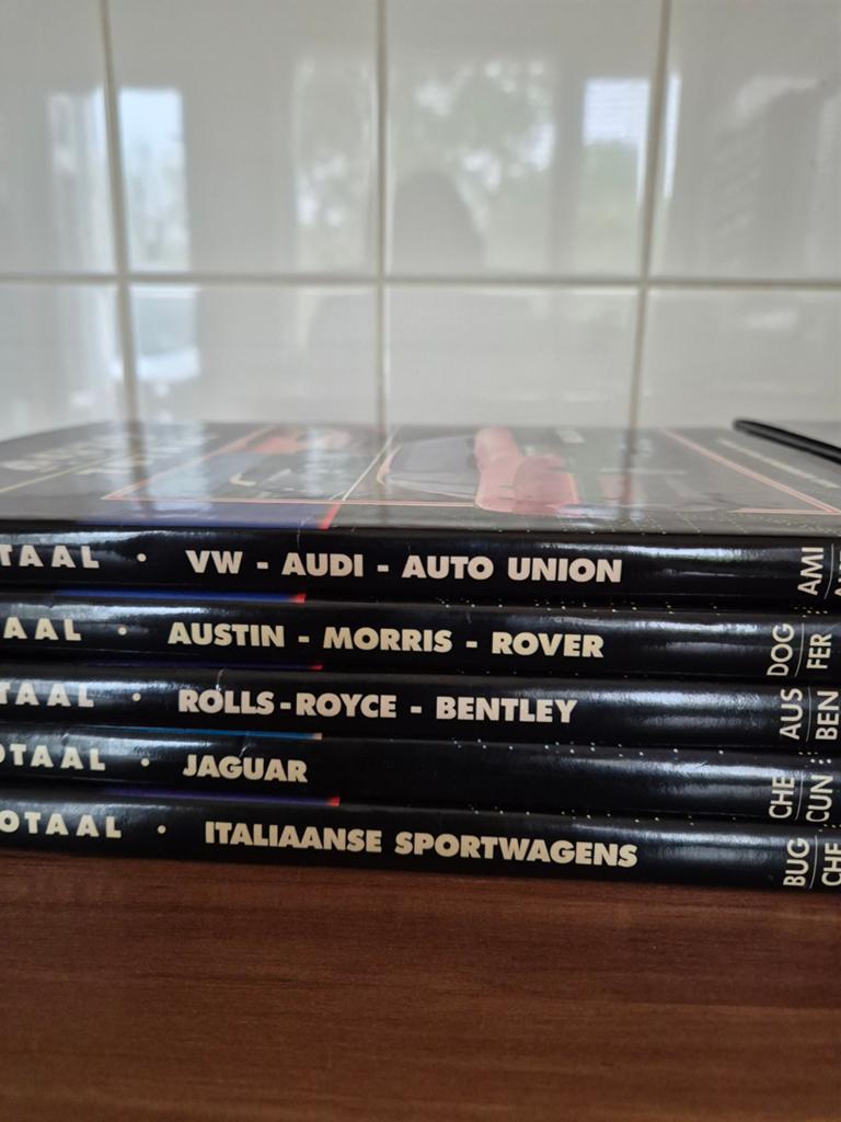Auto totaal boeken, Ophalen of Verzenden, Zo goed als nieuw, Algemeen