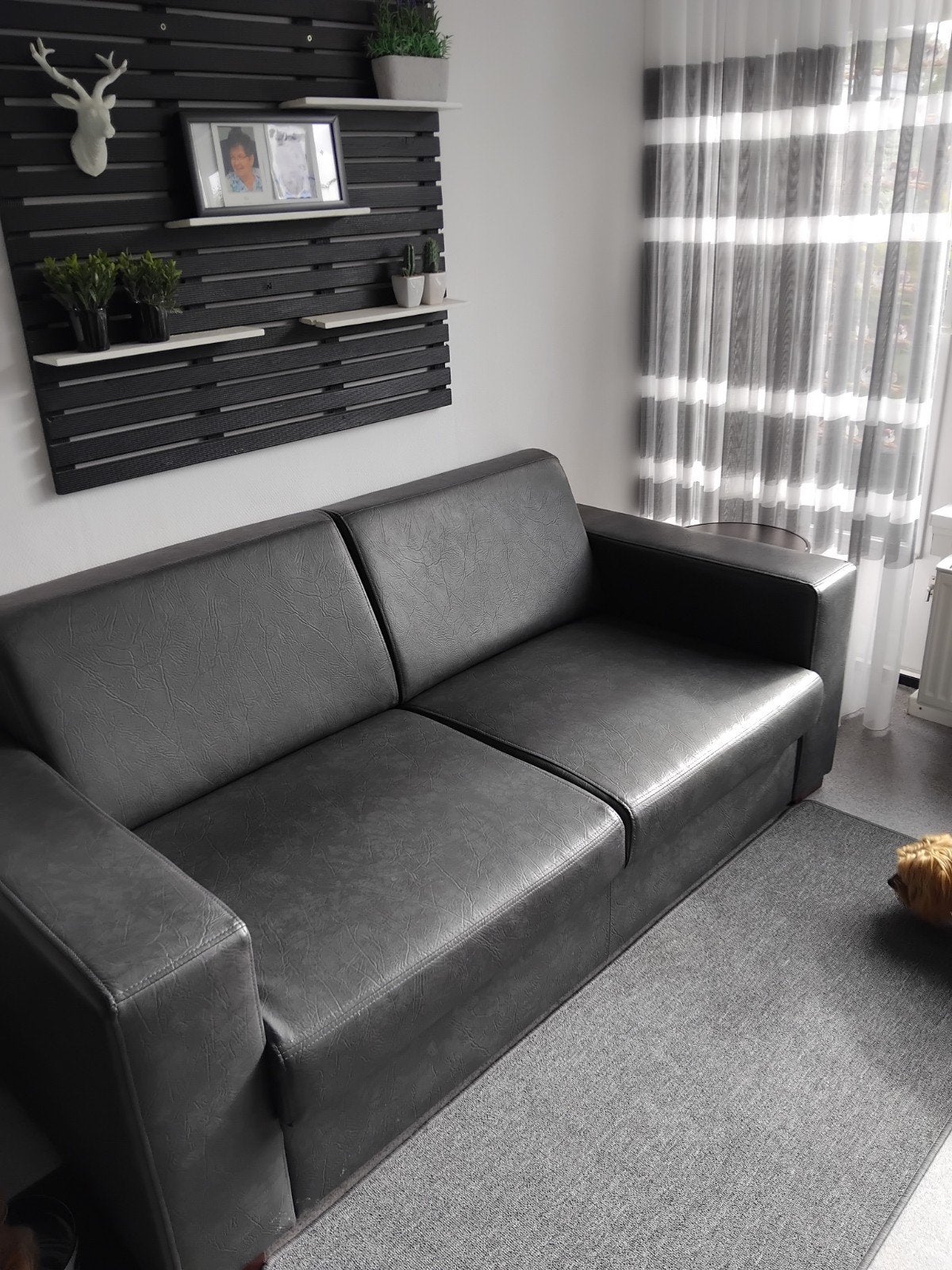 Comfortabele tweepersoonsbank - Zo goed als nieuw, Ophalen, Kunststof, Modern en comfortabel, 150 tot 200 cm