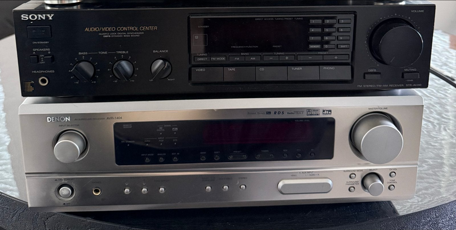 Sony STR-AV200 en Denon AVR-1404 AV-receivers, Ophalen of Verzenden, 60 tot 120 watt, Sony, Gebruikt