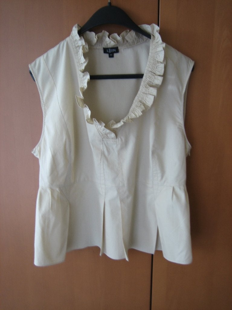 Prachtig naturel katoenen bloesje of top LEON 46 snazzeys, Kleding | Dames, Verzenden, Beige, Maat 46/48 (XL) of groter, Nieuw
