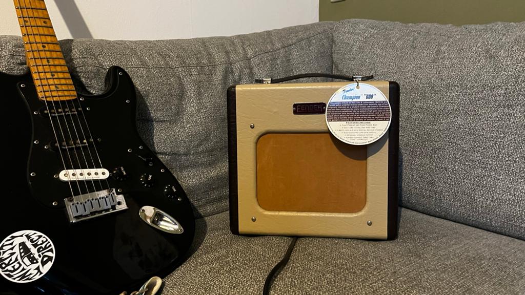 Fender Champion 600 Buizenversterker - Vintage Klank, Ophalen of Verzenden, Gebruikt, Gitaar, Minder dan 50 watt