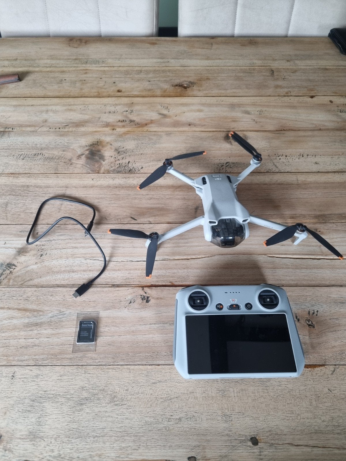 DJI Mini 3 met Smart Controller en 256GB SD kaart, Audio, Tv en Foto, Drones, Ophalen, Zo goed als nieuw