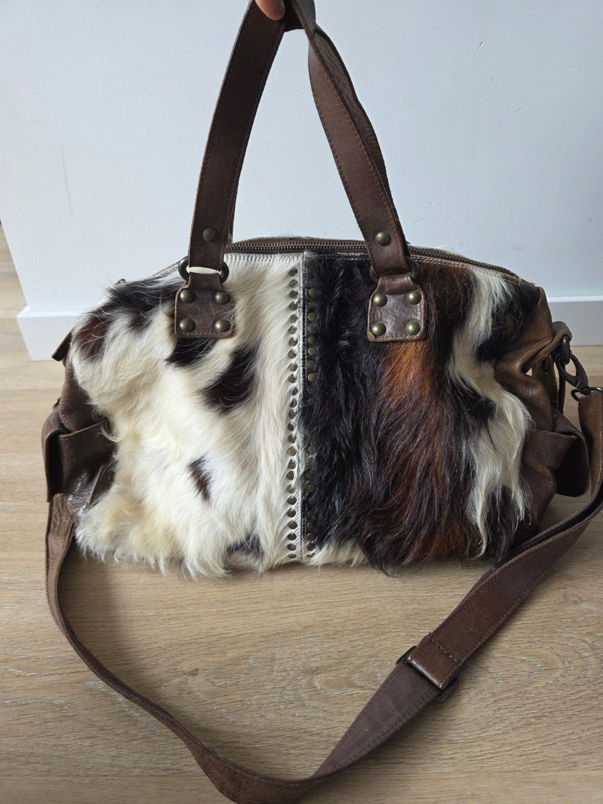 Legend Montana tas van koeienhuid leer schoudertas handtas, Sieraden, Tassen en Uiterlijk, Ophalen of Verzenden, Zo goed als nieuw