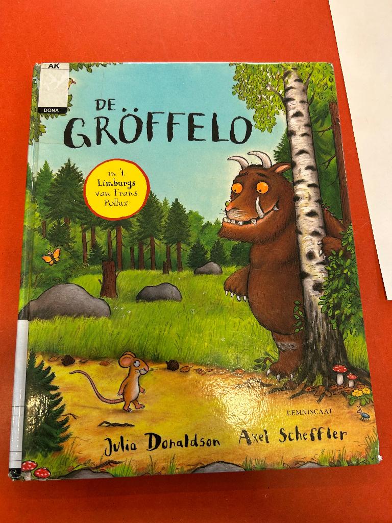 Gezocht; De Gruffalo in Limburgs Dialect, Fictie algemeen, Jongen of Meisje, Ophalen of Verzenden, Zo goed als nieuw