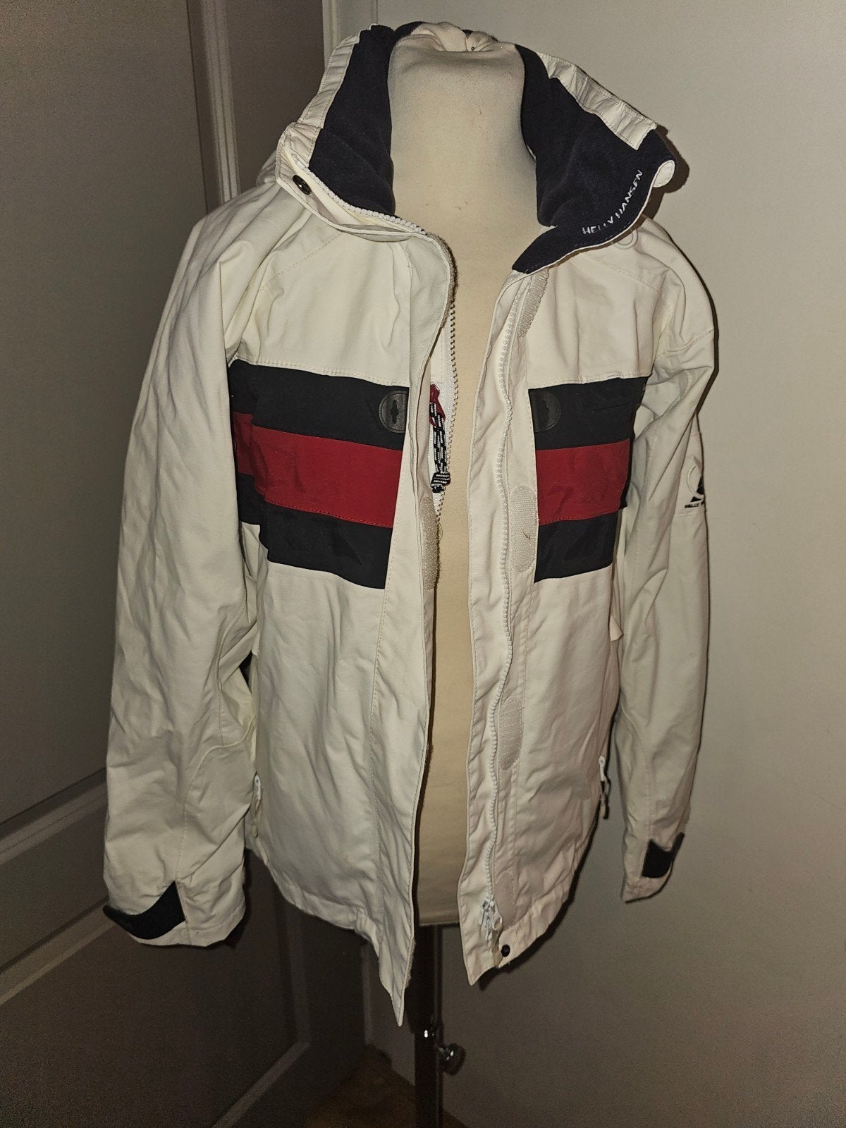 Helly Hansen jas maat xs, Ophalen of Verzenden, Zo goed als nieuw, Maat 46 (S) of kleiner, Zwart