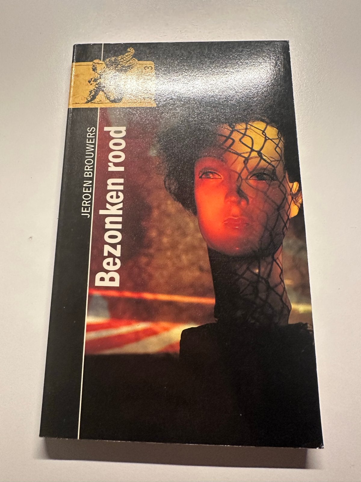 Bezonken rood - Jeroen Brouwers (Boek), Ophalen of Verzenden, Zo goed als nieuw, Nederland