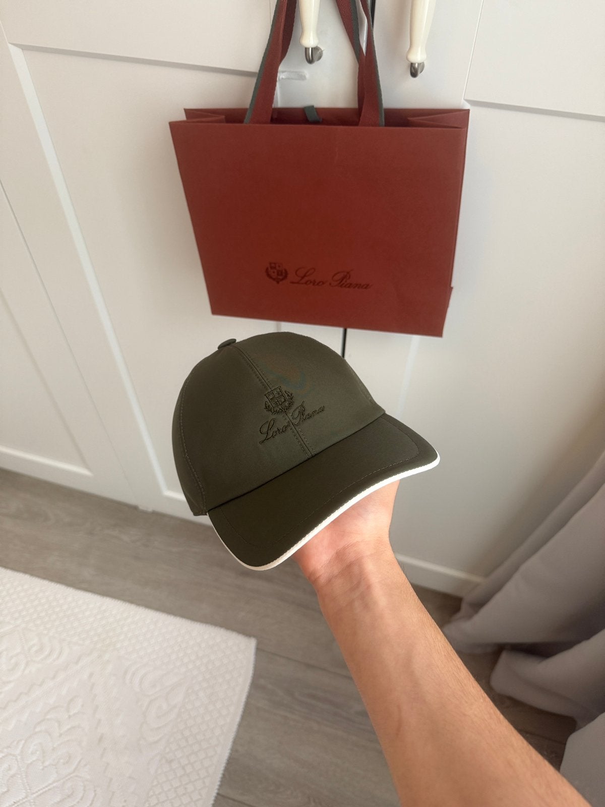 Loro Piana Storm System Pet Ireland Green/Ivory (B3MA), Ophalen of Verzenden, Nieuw, One size fits all, Pet
