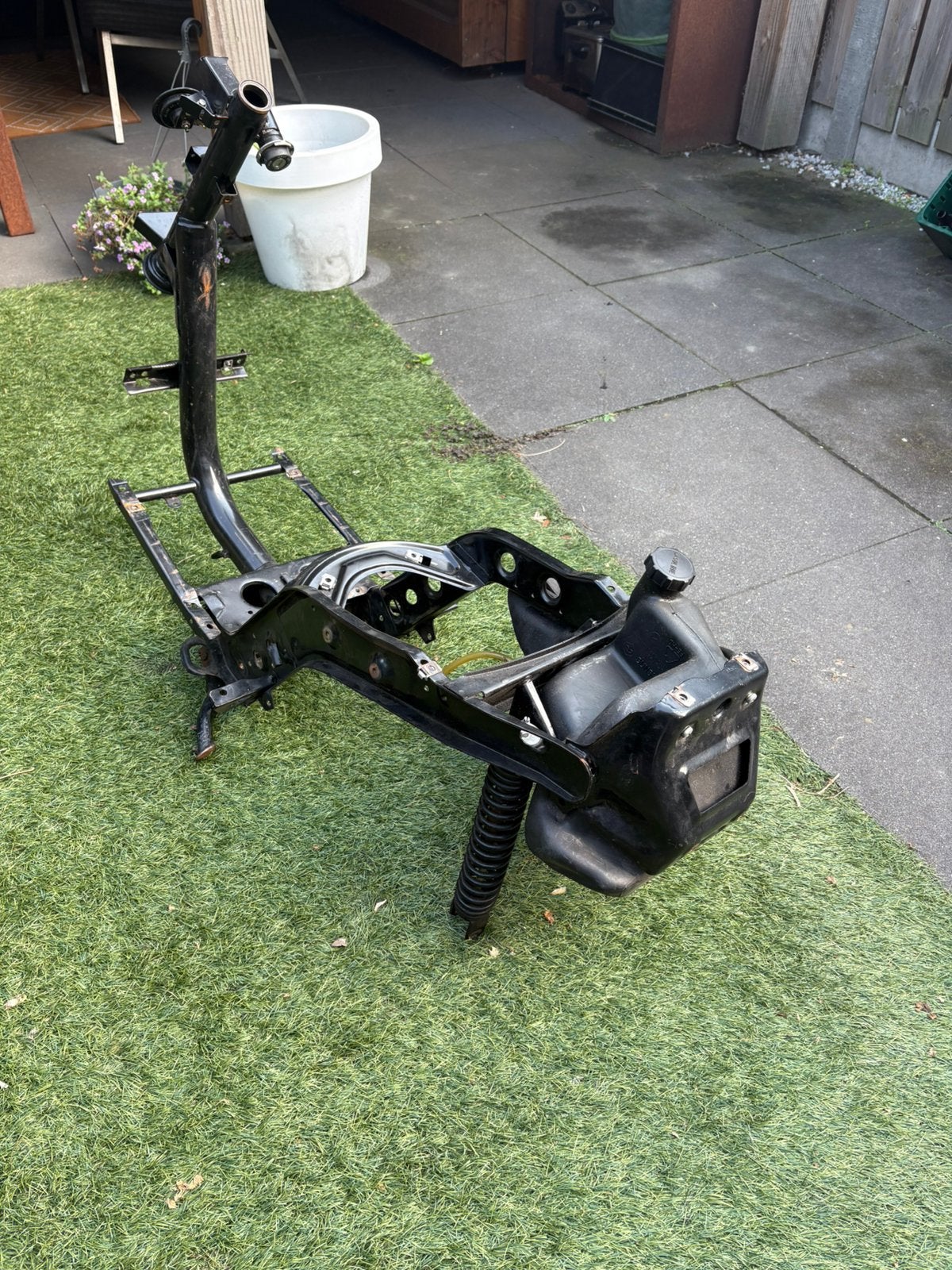 Piaggio zip 2t frame (brom), Fietsen en Brommers, Scooters | Piaggio, Ophalen, Zo goed als nieuw, Tweetakt, Zip
