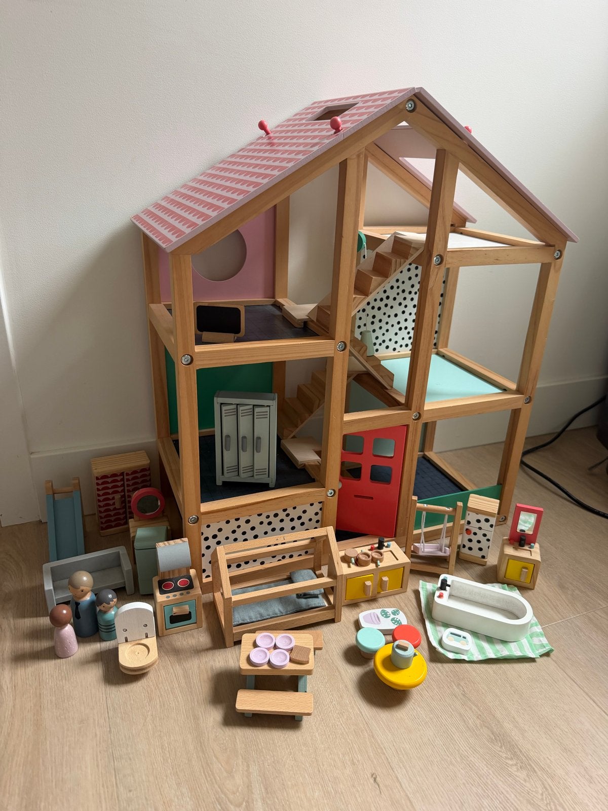 houten poppenhuis met meubels, Ophalen, Gebruikt, Overige typen