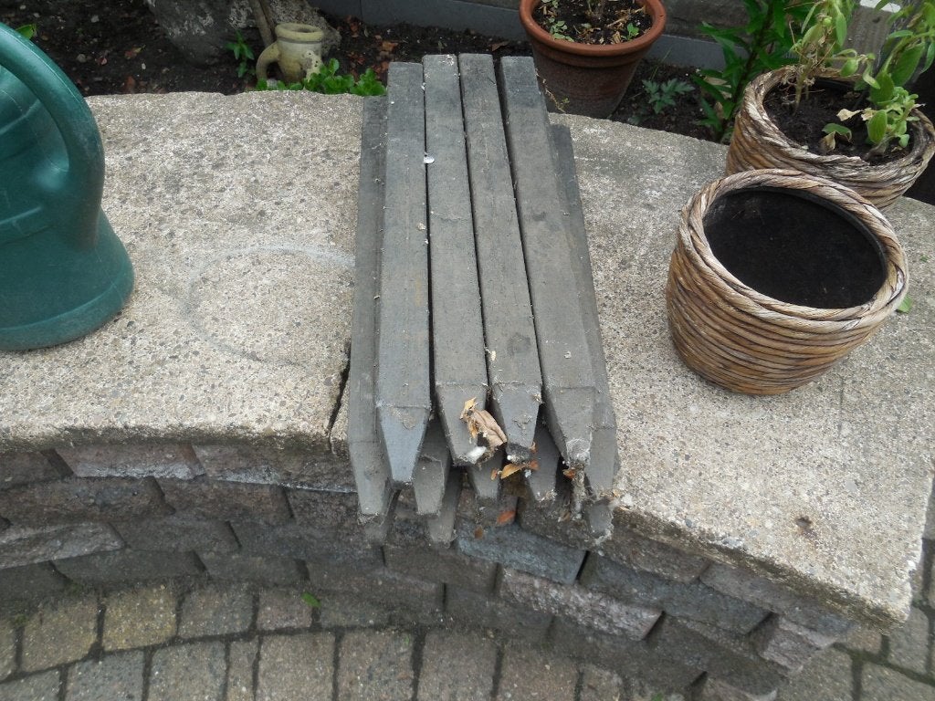 kunststof paaltjes., Tuin en Terras, Bielzen en Borders, Ophalen, Kunststof, 25 tot 50 cm, Overige typen