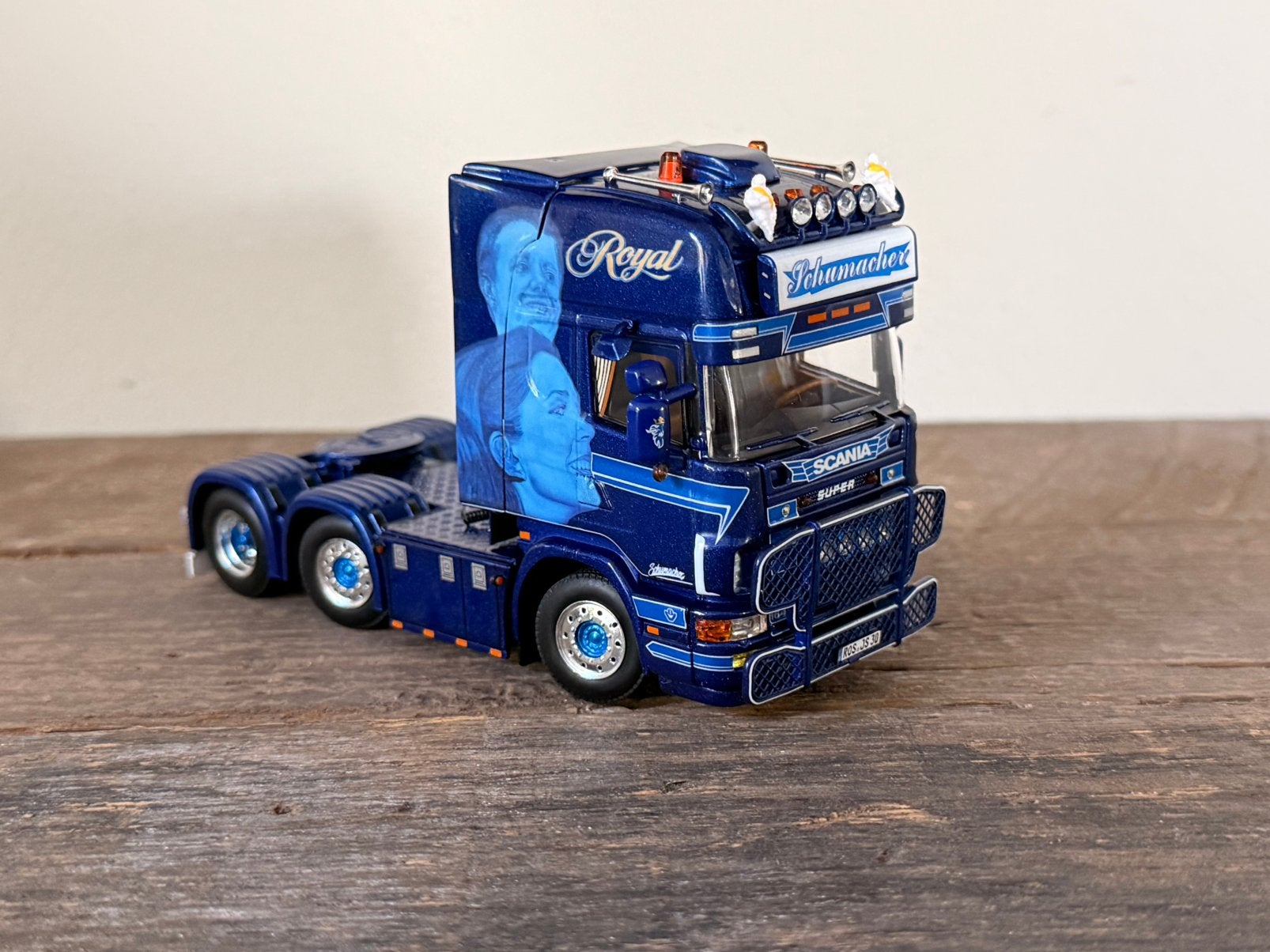 WSI - Scania 4 Serie Schumacher, Ophalen of Verzenden, Zo goed als nieuw, Bus of Vrachtwagen, Wsi