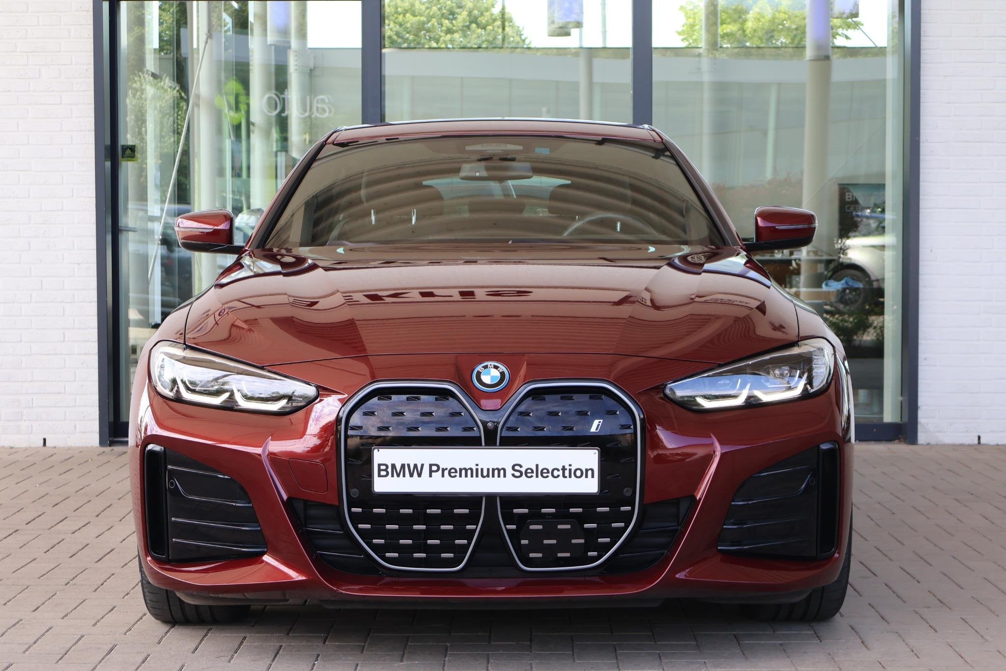 BMW i4 eDrive40 | SOH 99% | M Sport | Stoelverwarming | Driv, Met garantie (alle), 340 pk, Geïmporteerd, 2025 kg