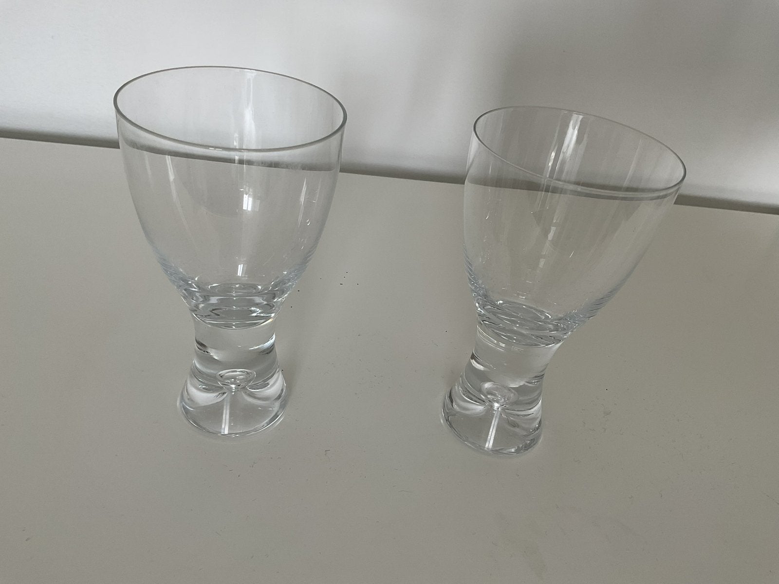 Vintage tapio iittala 2 x rode wijn glazen, Ophalen of Verzenden, Zo goed als nieuw, Overige typen