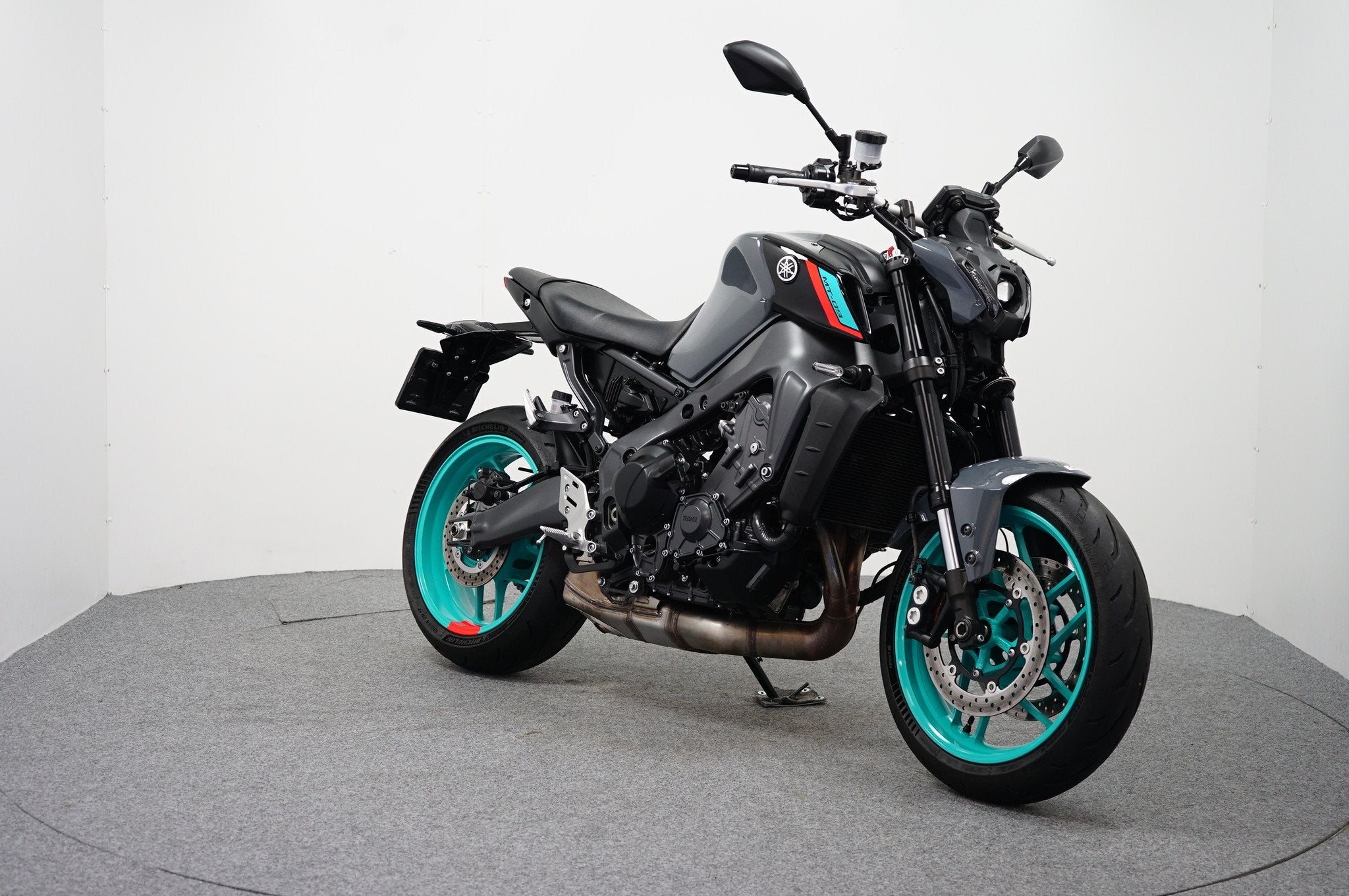 Yamaha MT-09 ABS (bj 2024), 890 cc, Bedrijf, Meer dan 35 kW, Traction Control