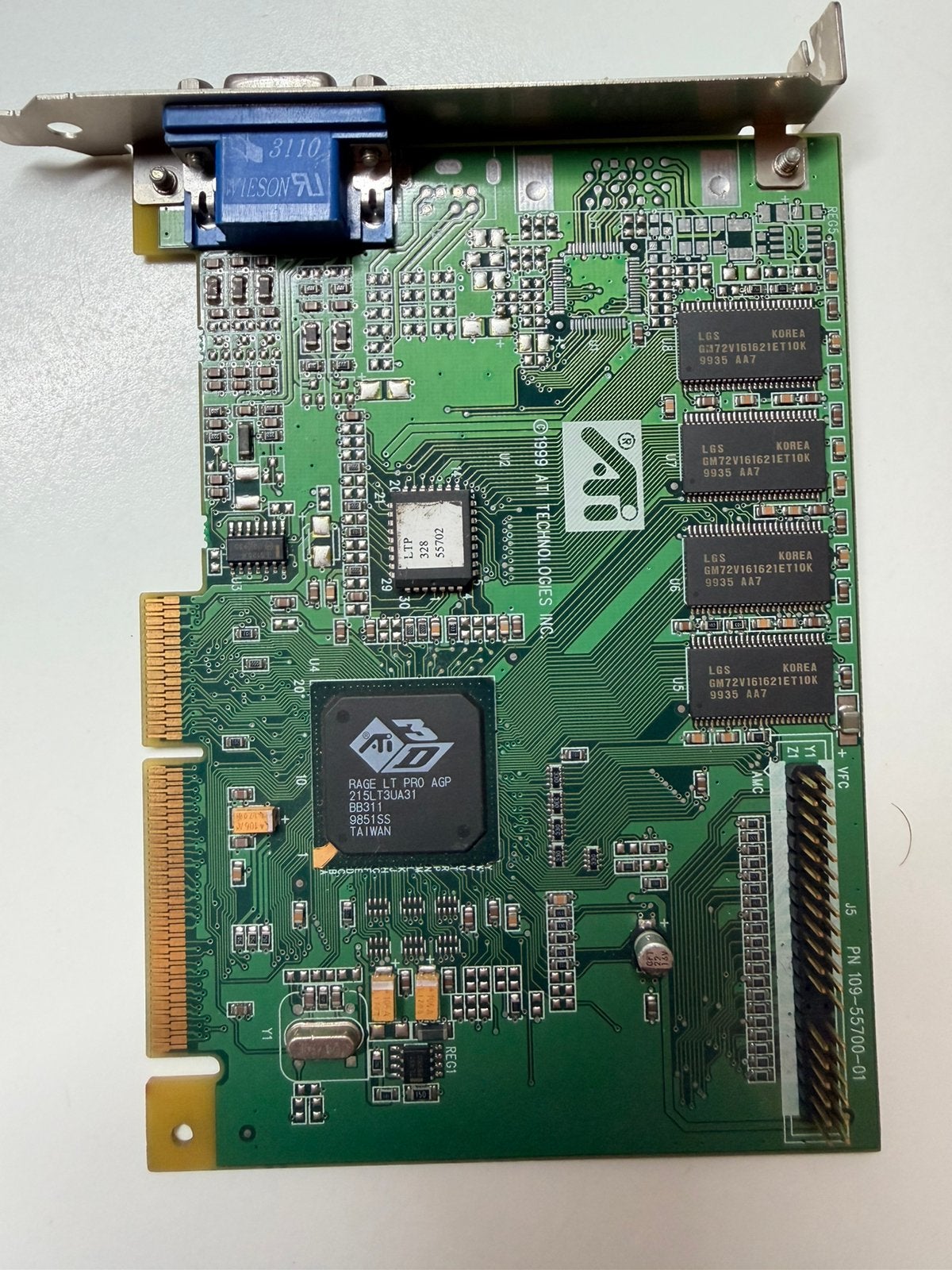 ATI Rage LT Pro AGP — 8MB videokaart (vintage), Computers en Software, GDDR6, PCI-Express 4, VGA, Ophalen of Verzenden