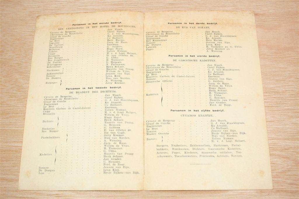 Cyrano de Bergerac 1927 —Programma Stadsschouwburg Groningen, Boeken, Geschiedenis | Stad en Regio, Ophalen of Verzenden, Gelezen