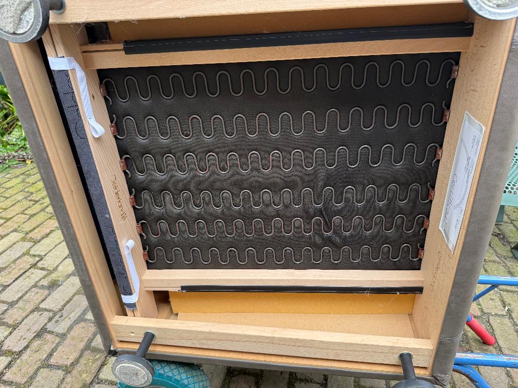 Gelderland 4800 Henk Vos Taupe leer fauteuil nieuwstaat, Ophalen, Leer, Zo goed als nieuw, 50 tot 75 cm