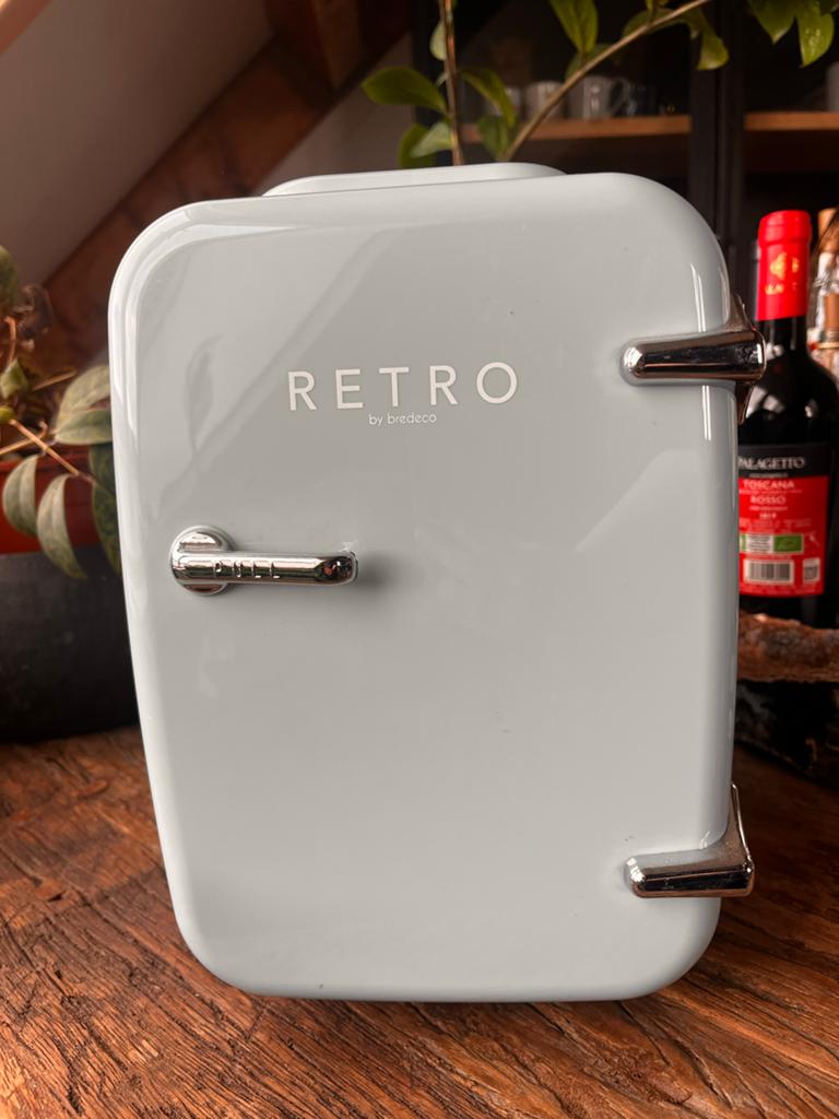 Bredco Retro Mini Koelkast - Draagbaar en Compact, Witgoed en Apparatuur, Koelkasten en IJskasten, Zo goed als nieuw, Zonder vriesvak