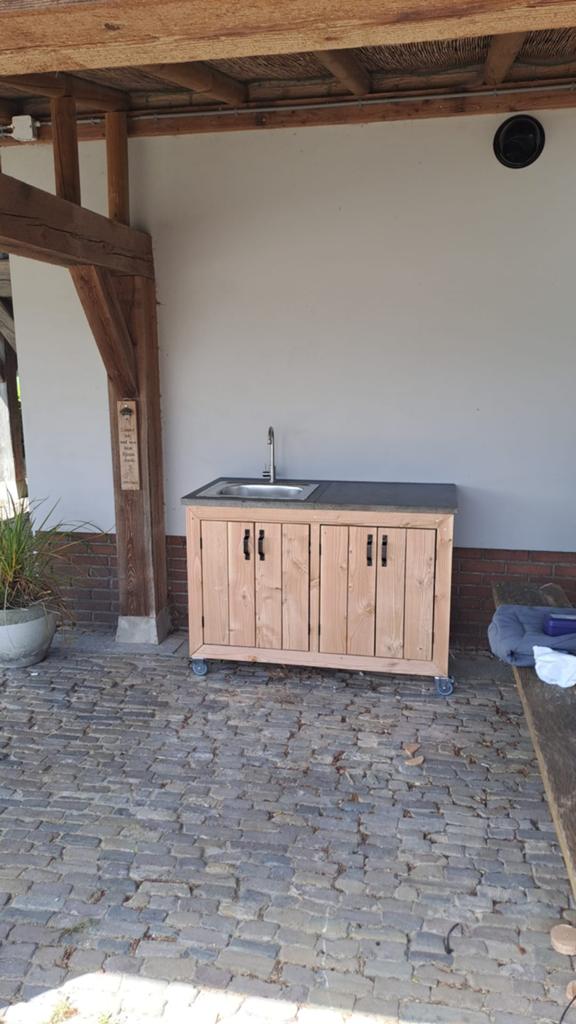 Handgemaakte houten buitenkeuken, Ophalen of Verzenden, Zo goed als nieuw, Houtskool