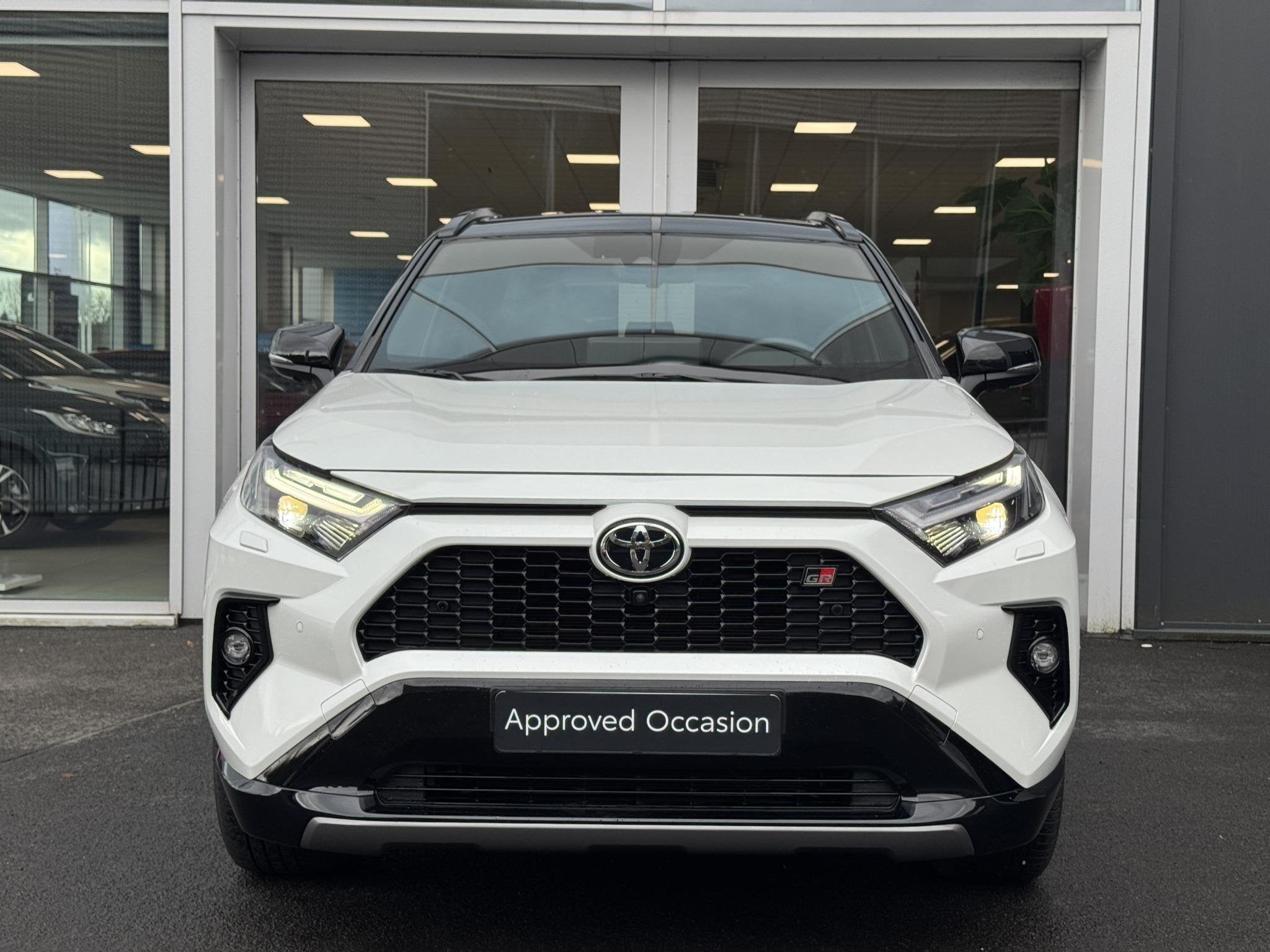 Toyota RAV4 2.5 Hybrid AWD GR SPORT / Blind spot / 360° cam, Dealer onderhouden, Gebruikt, 4 cilinders, 2487 cc
