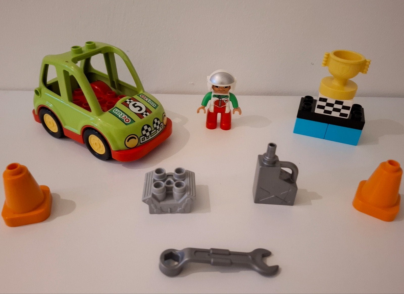 Lego Duplo Rally Car 10589, Ophalen of Verzenden, Zo goed als nieuw, Duplo, Complete set