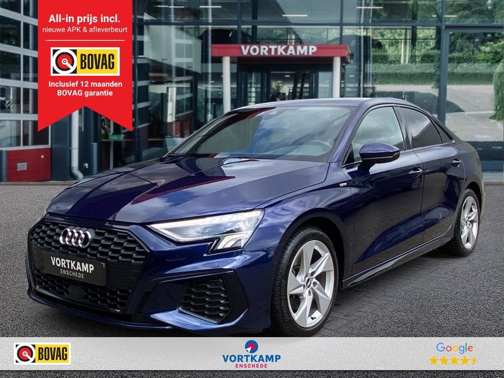 Audi A3 30 TFSI S-LINE MATRIX-LED/PDC/STOELVERW/PDC/NAVI, Auto's, Audi, Gebruikt, 680 kg, Met garantie (alle), Blauw