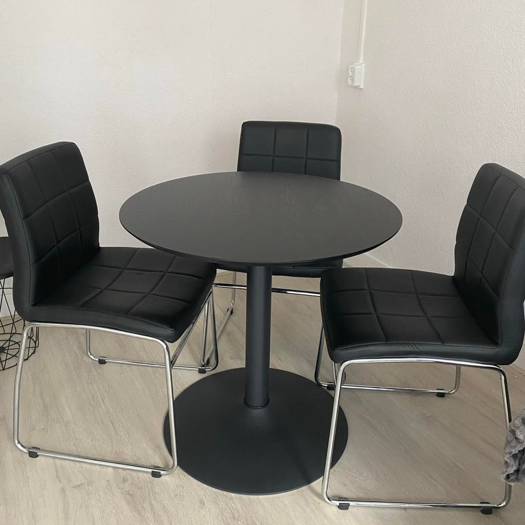 4x Jysk Hammel eetkamerstoelen zwart kunstleer chroom, Ophalen, Zwart, Zo goed als nieuw, Metaal