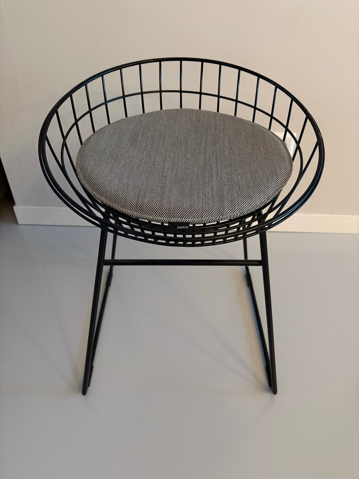 Wire bar stool Cees Braakman voor Pastoe - Zo goed als nieuw, Ophalen, Zwart, Zo goed als nieuw, Metaal