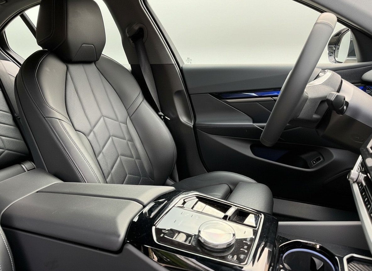 BMW i5 eDrive40 84 kWh, SOH 96% | Edition-Sport | Camera | N, Auto's, BMW, Automaat, Achterwielaandrijving, Gebruikt, Zwart