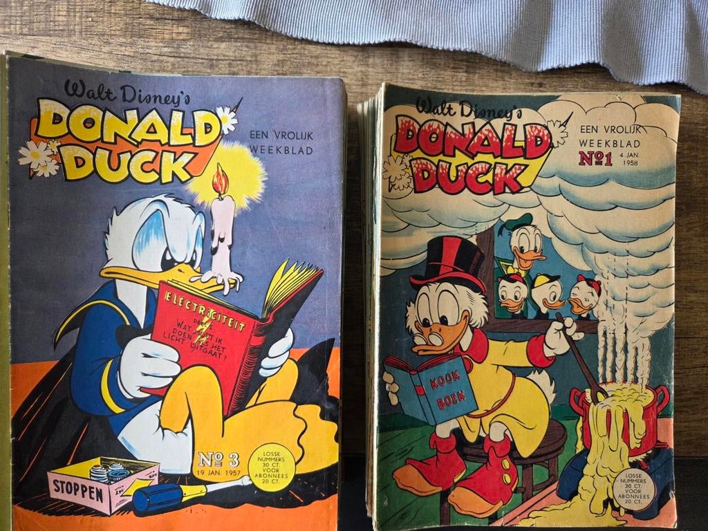 Gigantische partij Donald Duck weekbladen 1957/1958 en rest, Ophalen of Verzenden, Gelezen