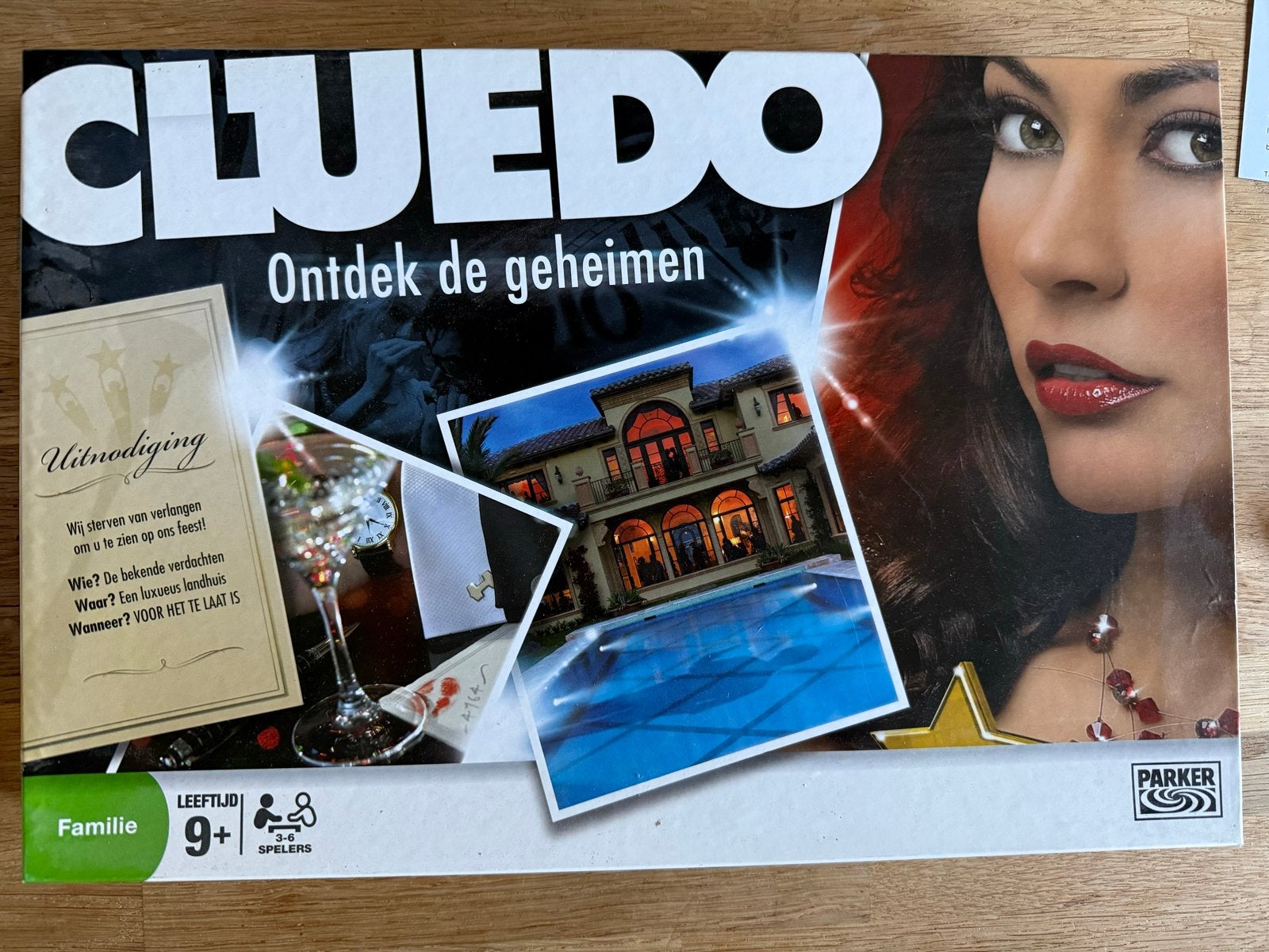 Cluedo: Ontdek de geheimen - Het klassieke detective spel, Drie of vier spelers, Ophalen of Verzenden, Gebruikt