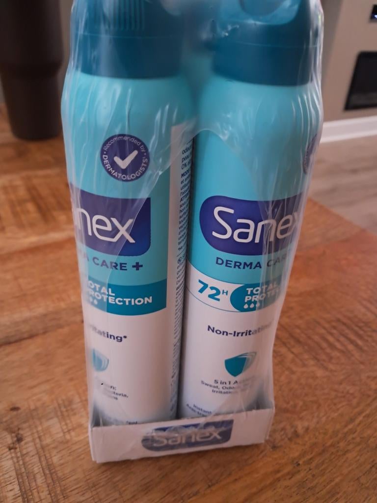 Sanex Derma Care+ Deodorant Spray 200ml - Nieuw, Ophalen of Verzenden, Nieuw, Deodorant of Bodyspray