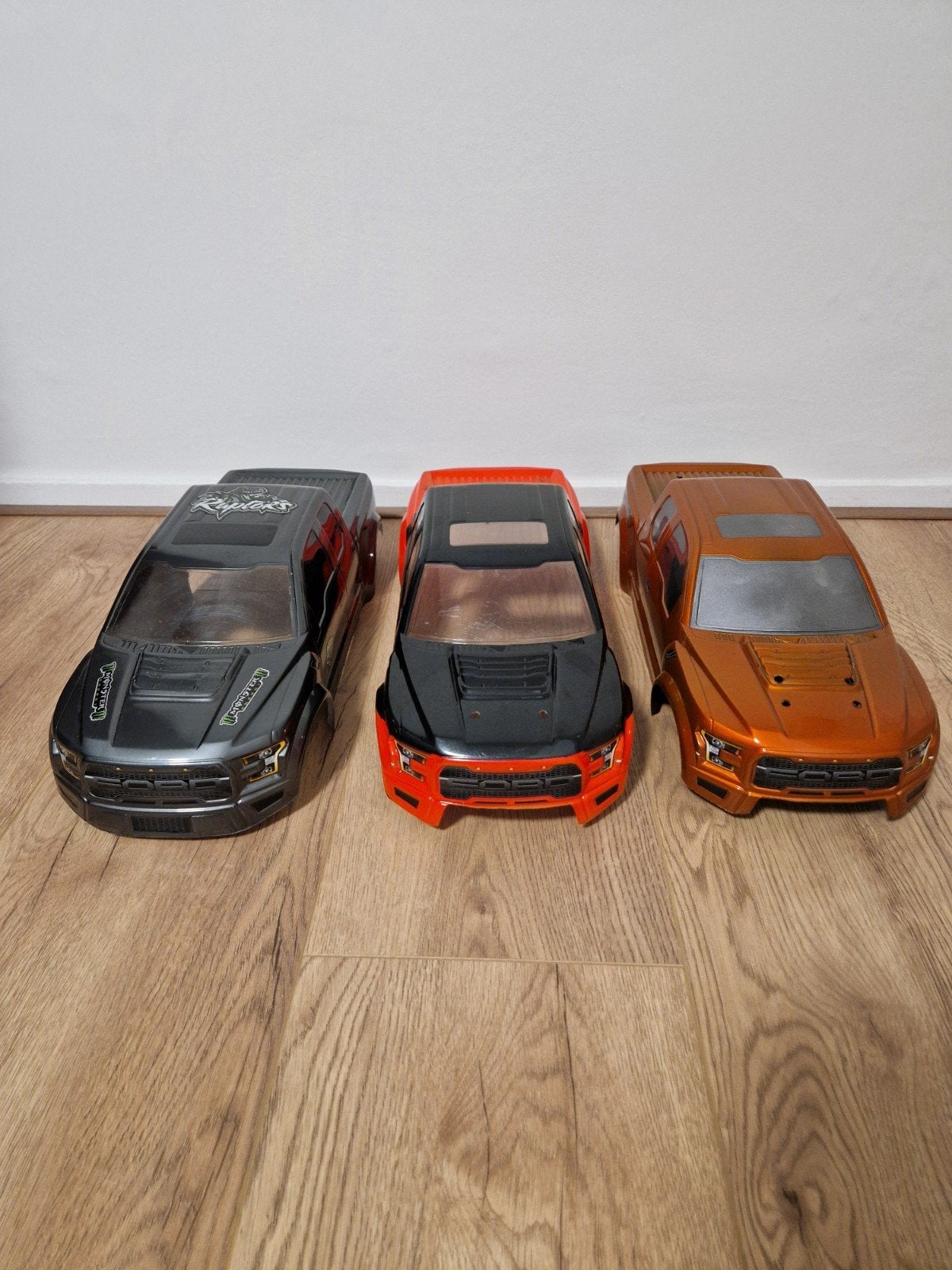 3x 1/10 body voor diverse auto's, Ophalen of Verzenden, Zo goed als nieuw