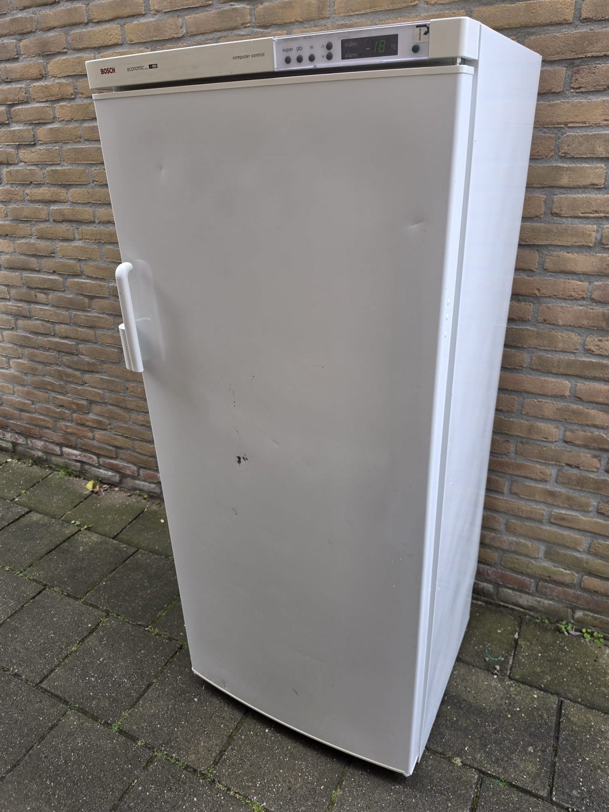 Bosh vriezer, Witgoed en Apparatuur, Vriezers en Diepvrieskisten, Minder dan 60 cm, Zo goed als nieuw, Vrijstaand, Ophalen