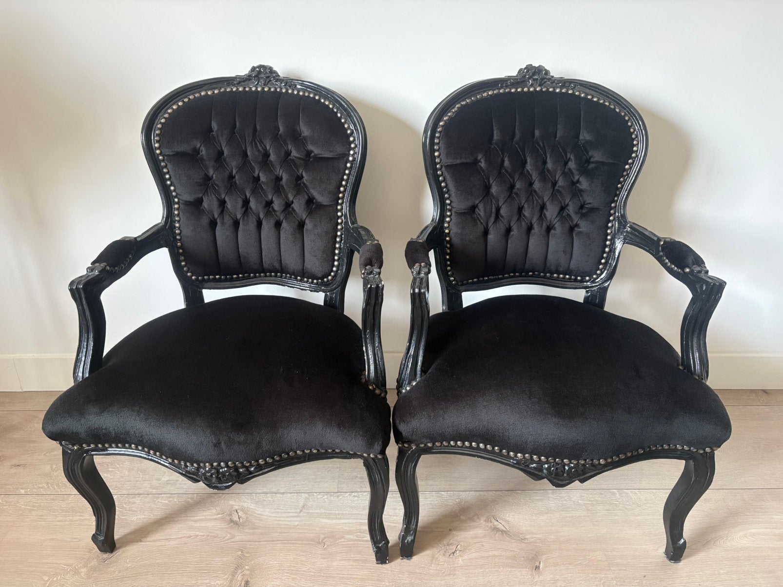 2 barok stoeltjes zithoogte ongeveer 45 cm, Huis en Inrichting, Stoelen, Ophalen, Gebruikt, Zwart, Stof