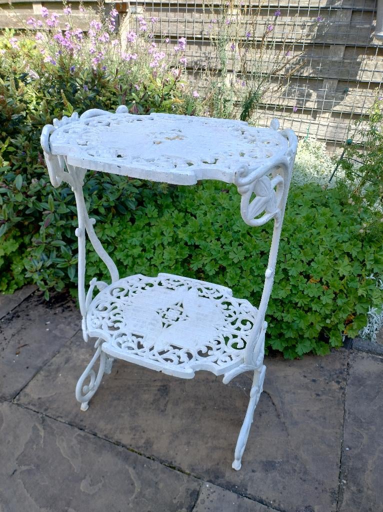 GIETIJZEREN (PLANTEN)TAFEL, Ophalen, Gebruikt, Rechthoekig, Overige materialen