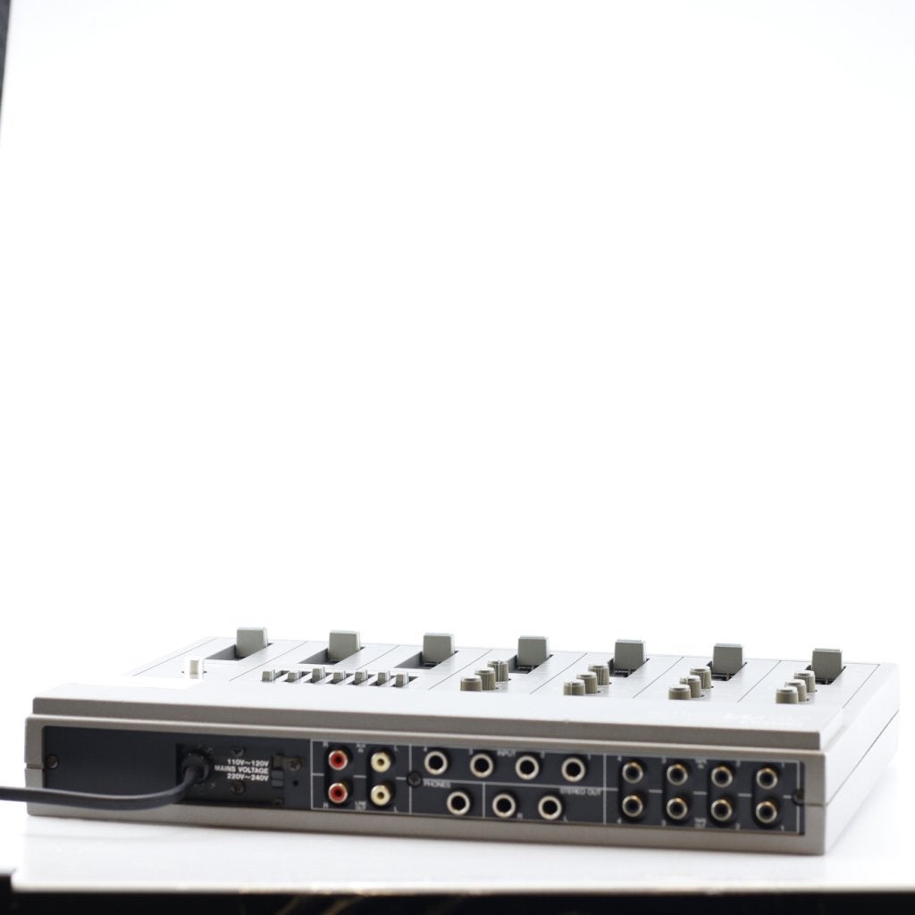 Yamaha MM30 Portable Mixer, Muziek en Instrumenten, Dj-sets en Draaitafels, Yamaha, Zo goed als nieuw, Support@yamaha.com, 10-1, Nakazawa-cho
Naka-ku, Hamamatsu
Shizuoka 430-8650
Japan