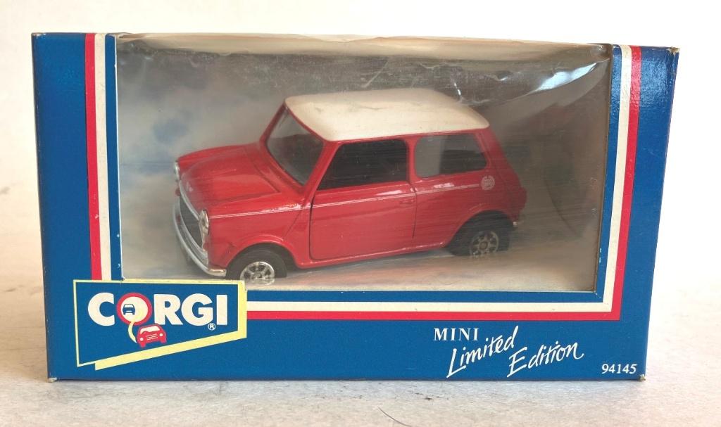 MINI Cooper Flame red Corgi # 94145., Ophalen of Verzenden, Zo goed als nieuw, Auto
