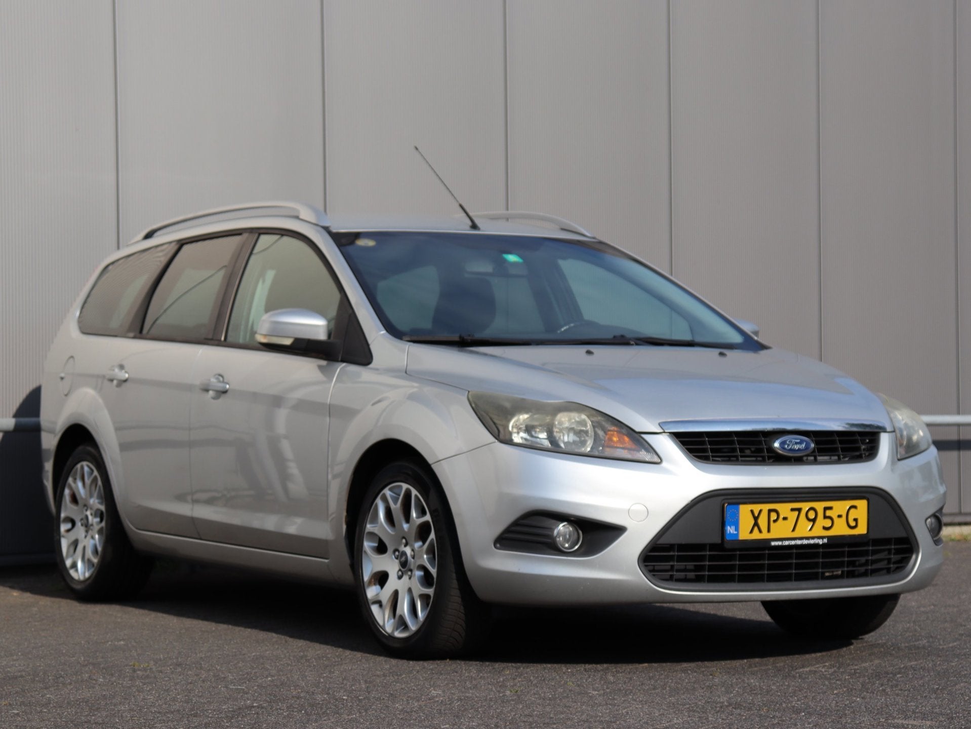 Foto 5 van Ford Focus Wagon 1.6 Trend airco LM *apk 02-2027*