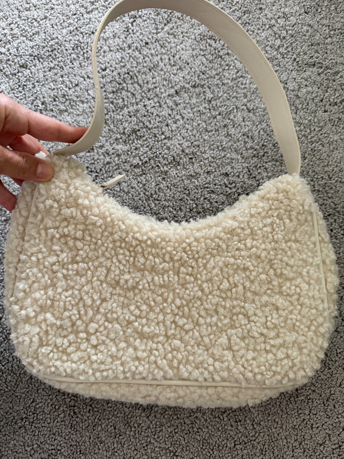 Crèmekleurige teddy schoudertas - 26x14 cm, Ophalen of Verzenden, Zo goed als nieuw, Beige, Schoudertasje