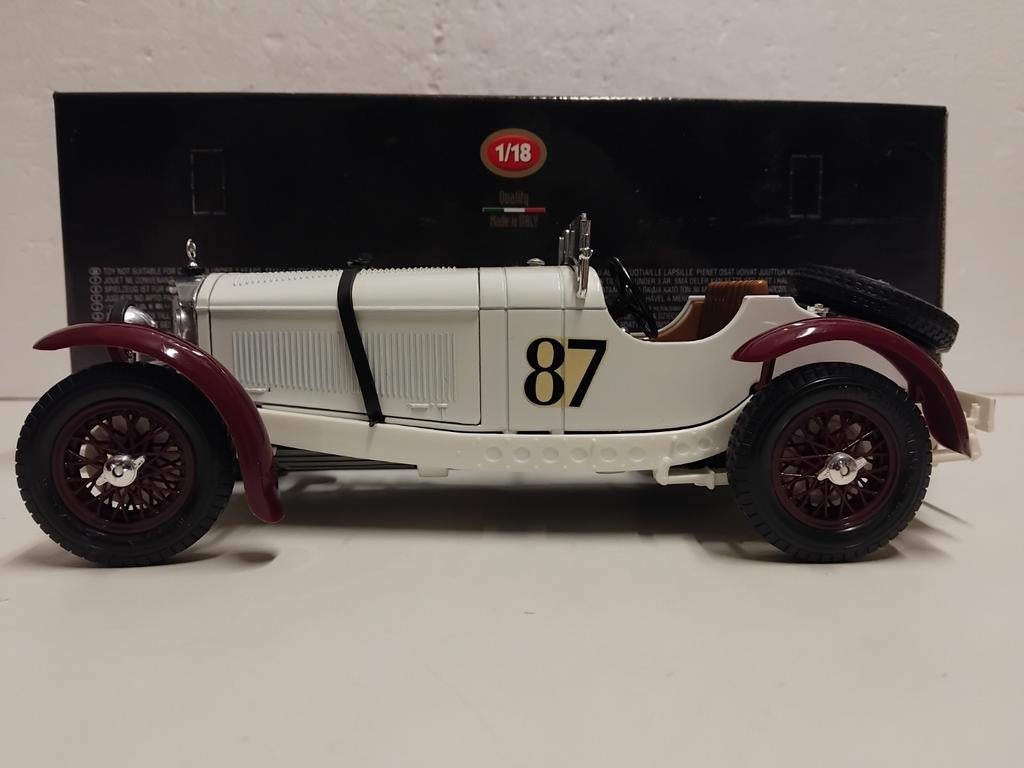 Mercedes Benz SSK Mille Miglia 1000 Bburago 1:18 KRD, Ophalen of Verzenden, Zo goed als nieuw, Auto, Bburago