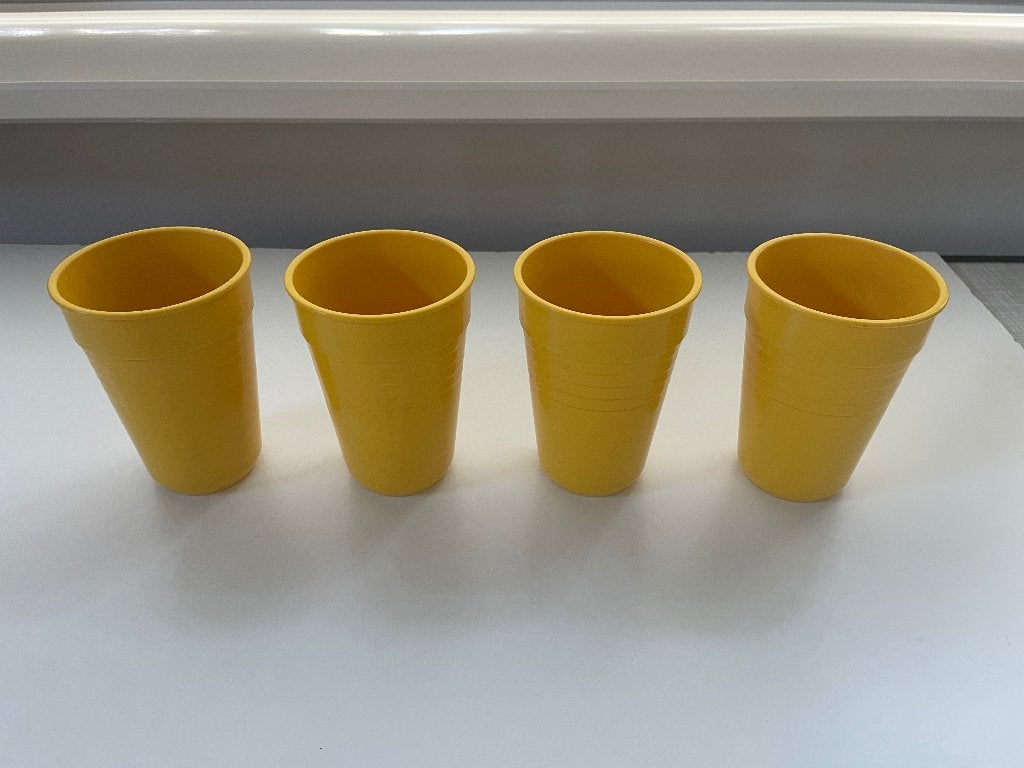 E066 Vintage okergele Mepal plastic drinkbekers beker 081, Ophalen of Verzenden, Gebruikt