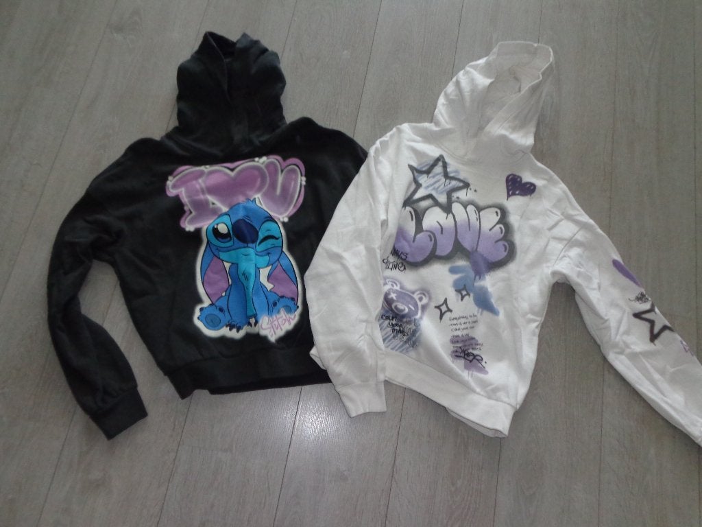 2 meisjeshoodedsweaters van Stitch, van H&M, maat 158/164, Kinderen en Baby's, Kinderkleding | Maat 158, Ophalen of Verzenden