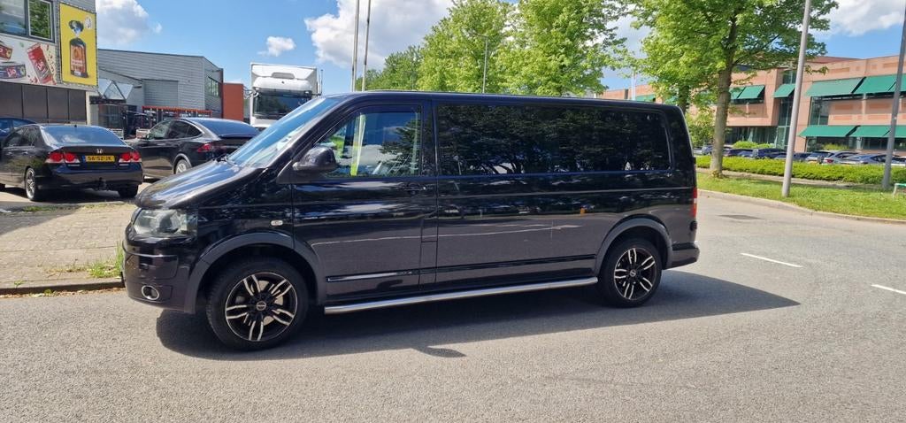 Volkswagen Transporter 2011, Automaat, Zwart, 4 cilinders, Volkswagen