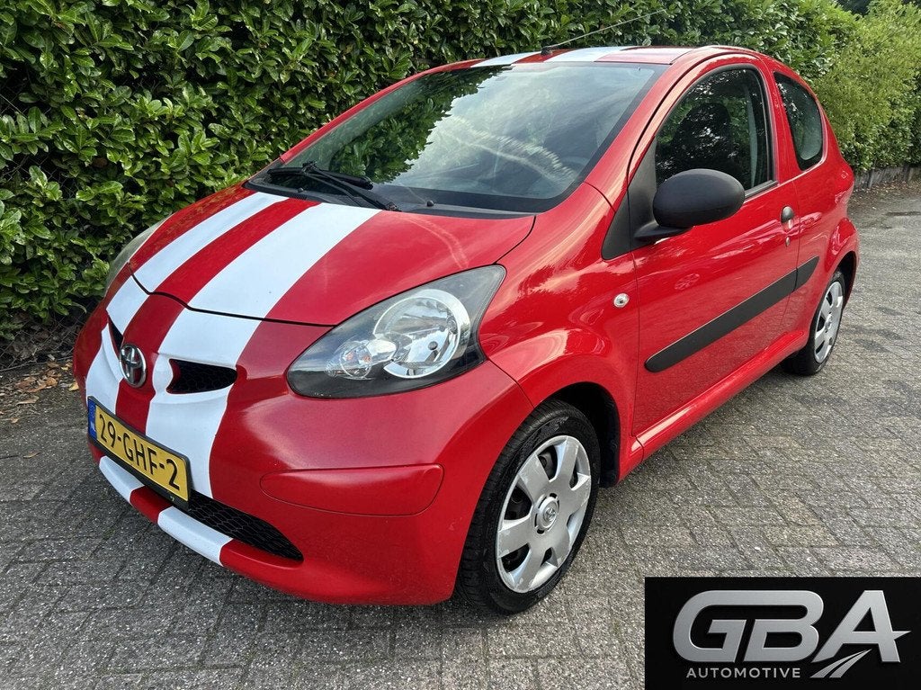 Toyota Aygo 1.0-12V Koude Airco APK t/m 05-07-2027!, Auto's, Voorwielaandrijving, Gebruikt, 4 stoelen, 68 pk