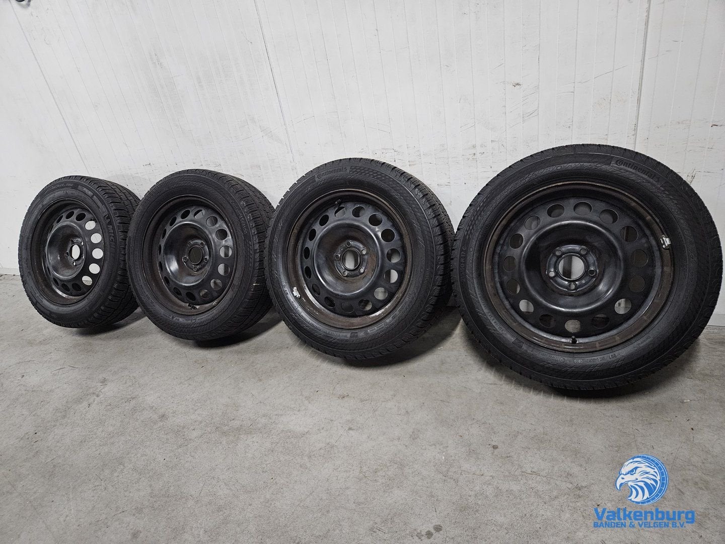 7-8mm! Originele Opel Vivaro C 5x108 zwarte stalen velgen 17, Auto-onderdelen, -, -, Banden en Velgen, 17 inch
