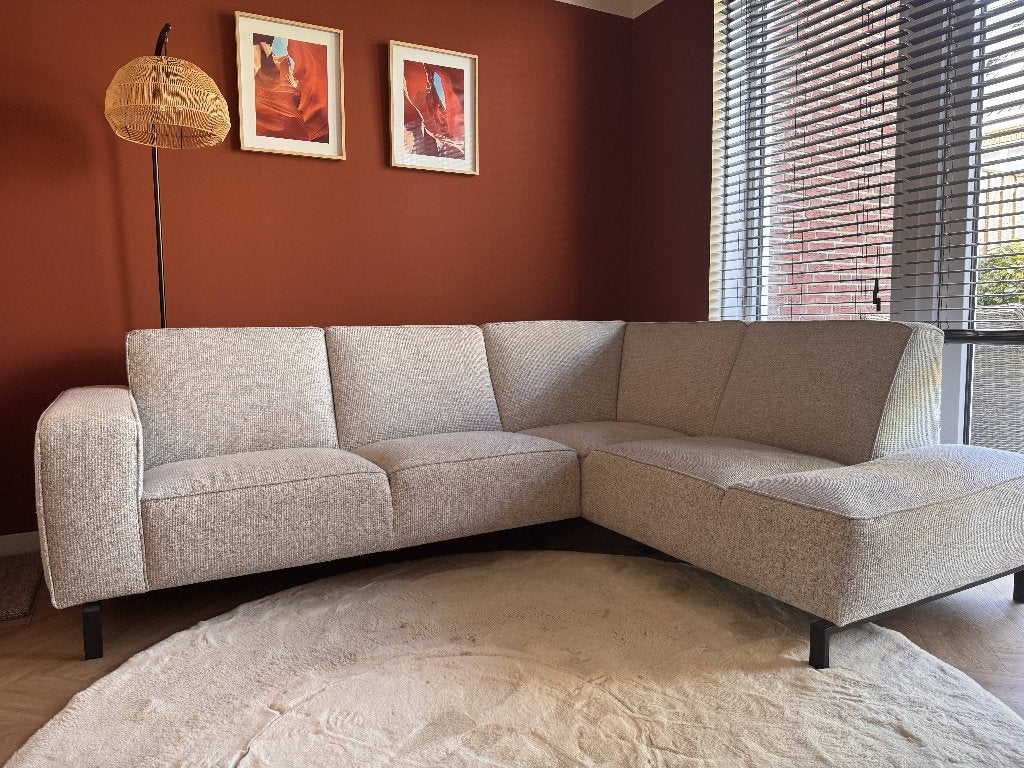Moderne hoekbank in grijs/beige kleur, Ophalen, 250 tot 300 cm, Gebruikt, Hoekbank
